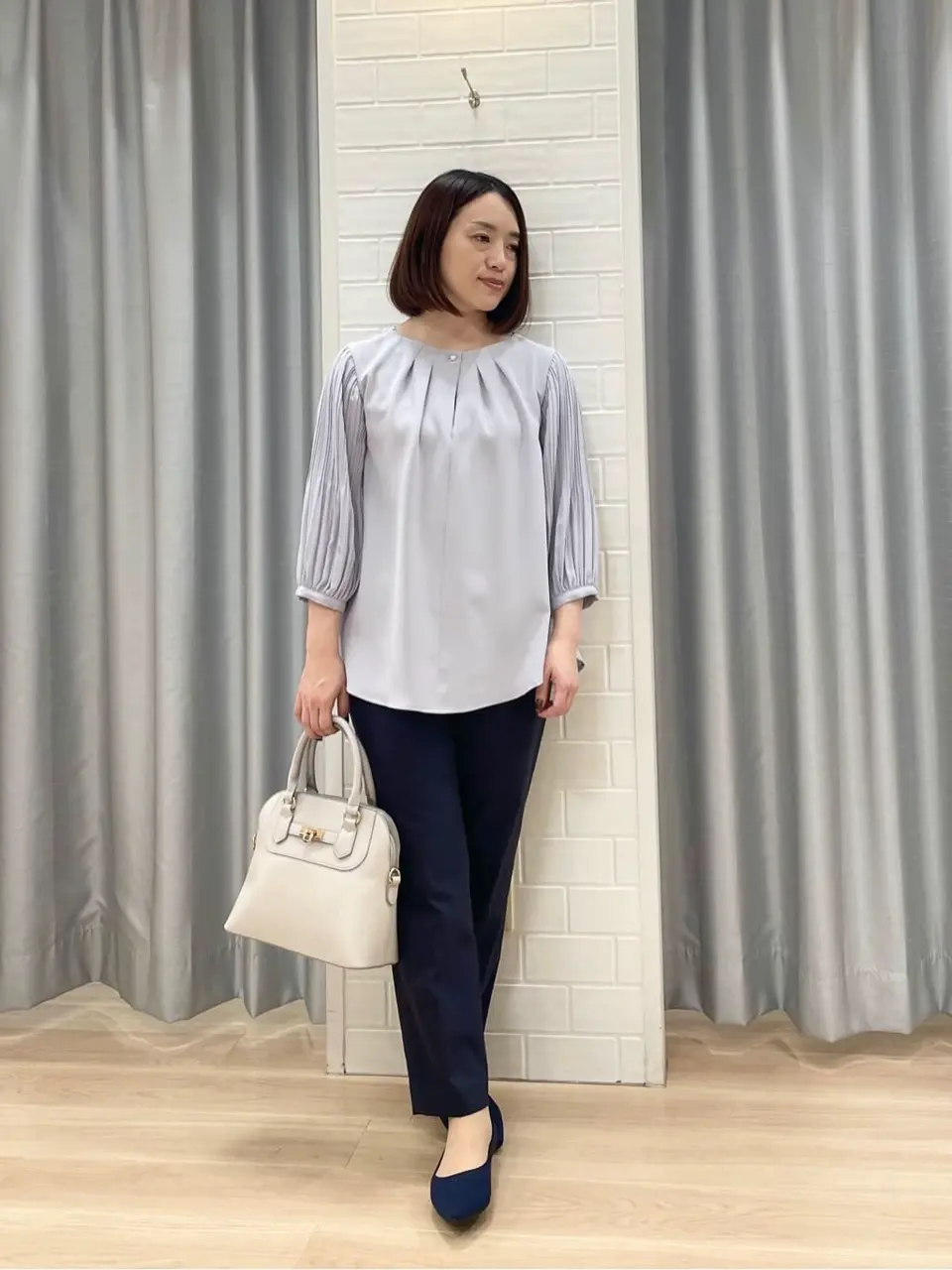 ANY SIS 丸岡 コーディネート画像