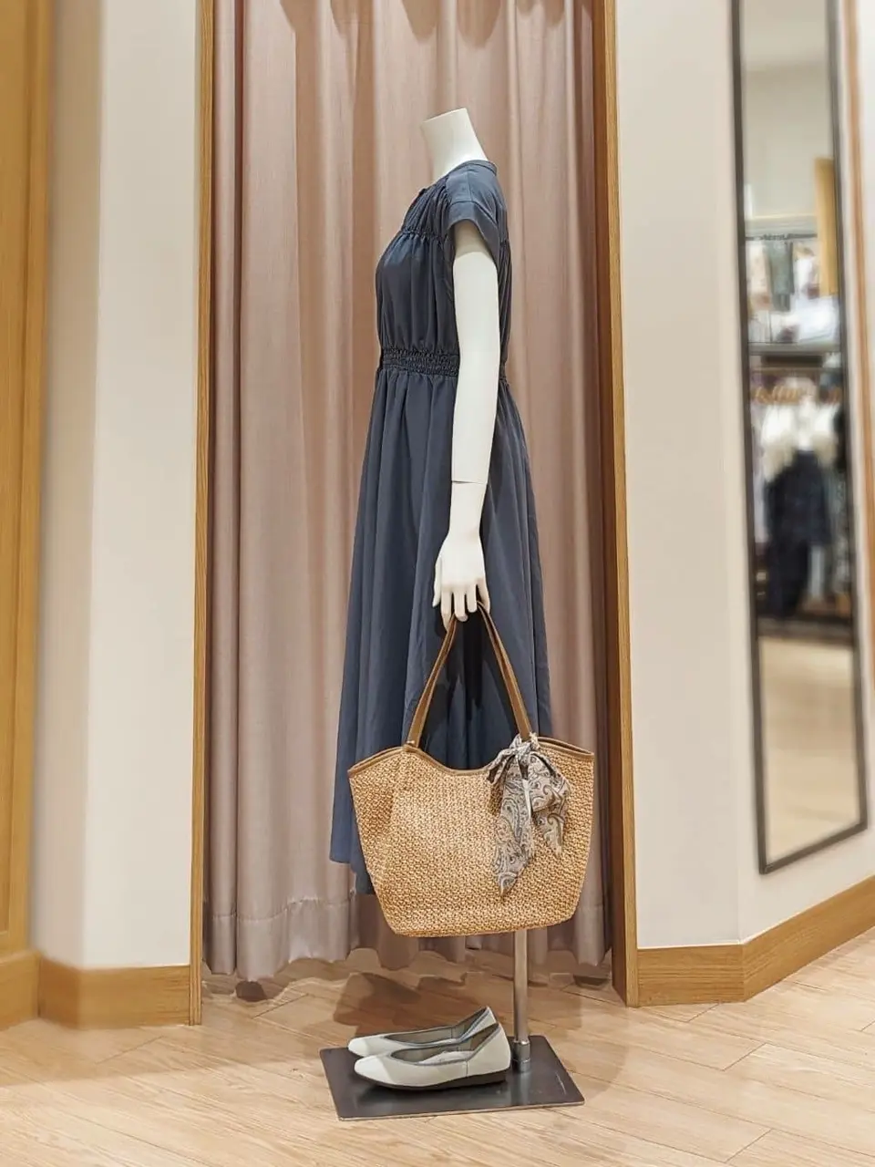 ANY SIS 岩田 コーディネート画像