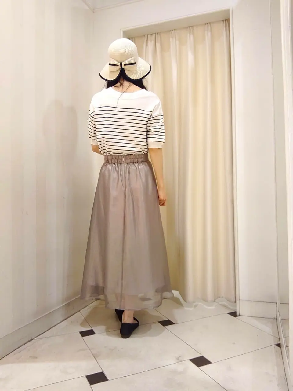 ANY SIS スタッフ コーディネート画像