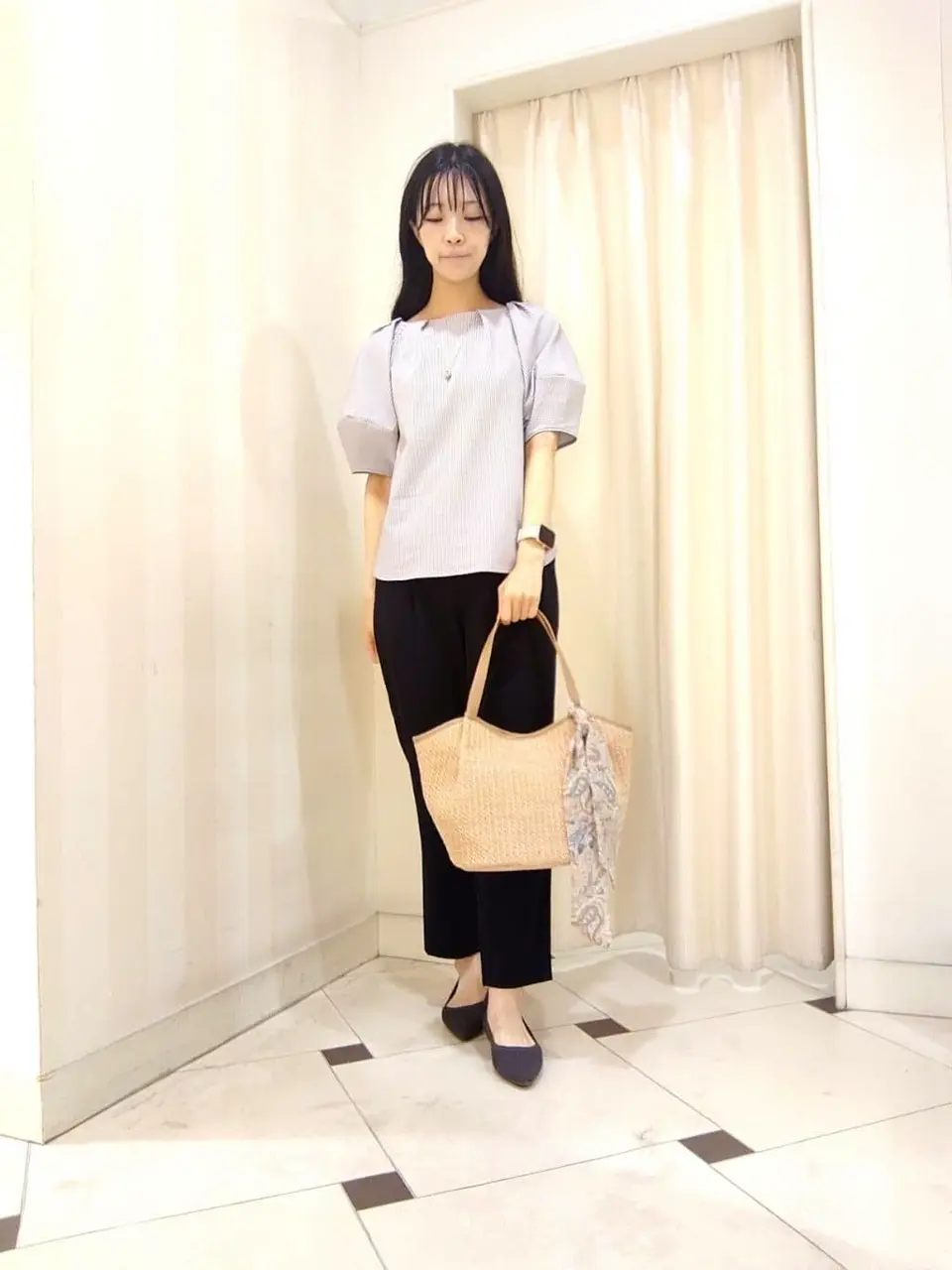 ANY SIS スタッフ コーディネート画像