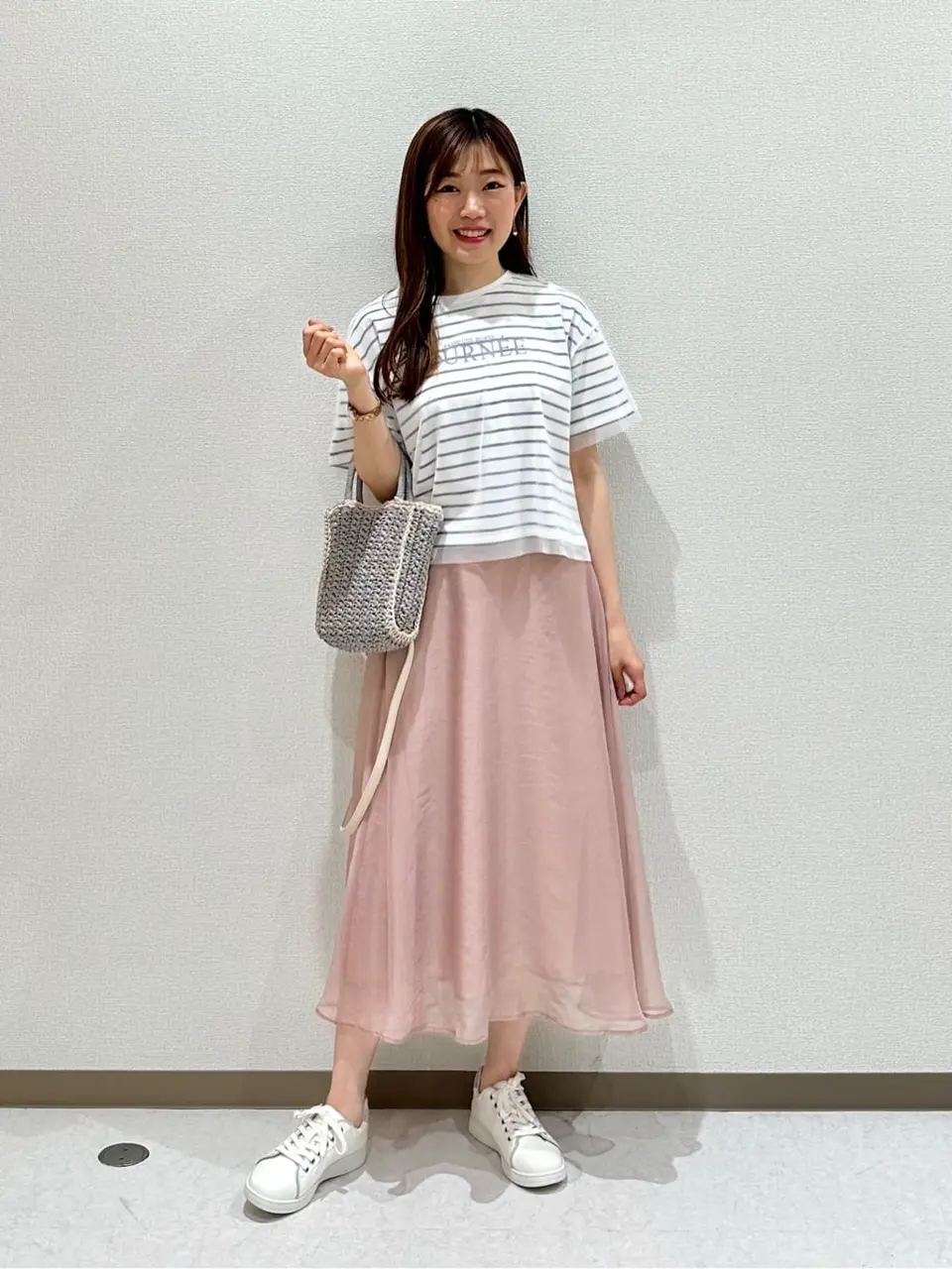 ANY SIS みぃ コーディネート画像