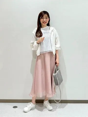 ANY SIS みぃ コーディネート画像