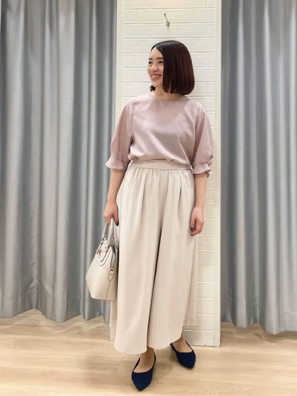 ANY SIS 丸岡 コーディネート画像