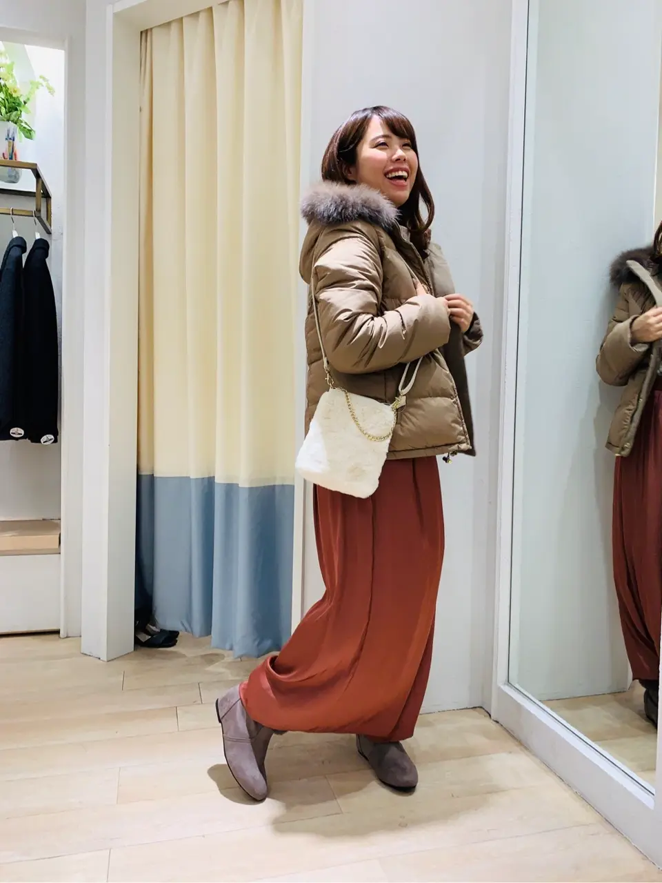 ANY SIS スタッフ コーディネート画像