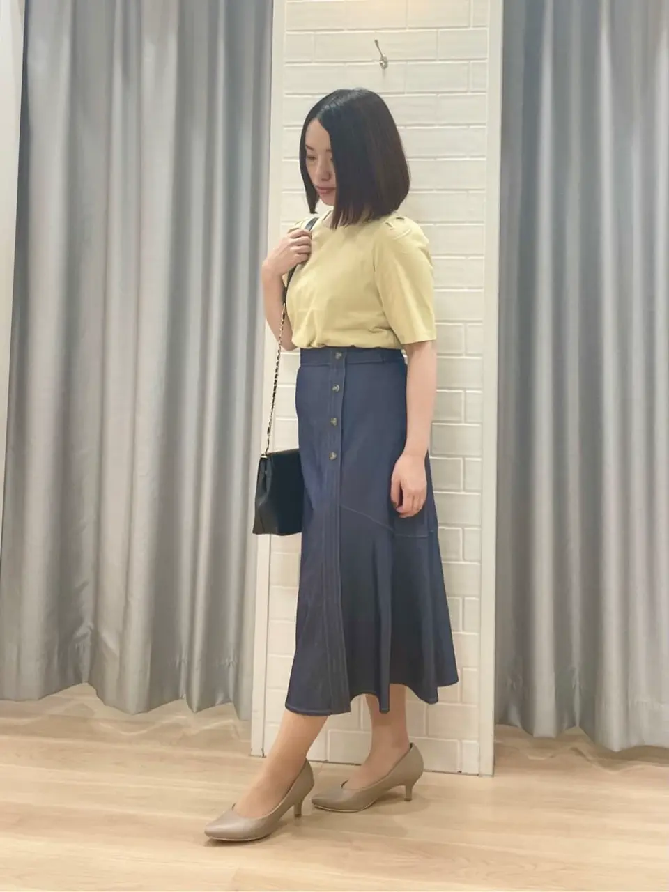 ANY SIS 丸岡 コーディネート画像