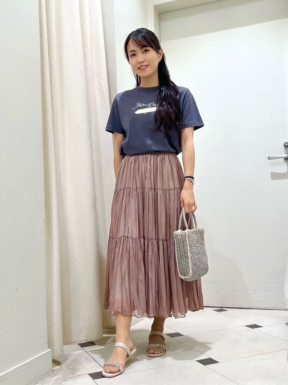 ANY SIS スタッフ コーディネート画像