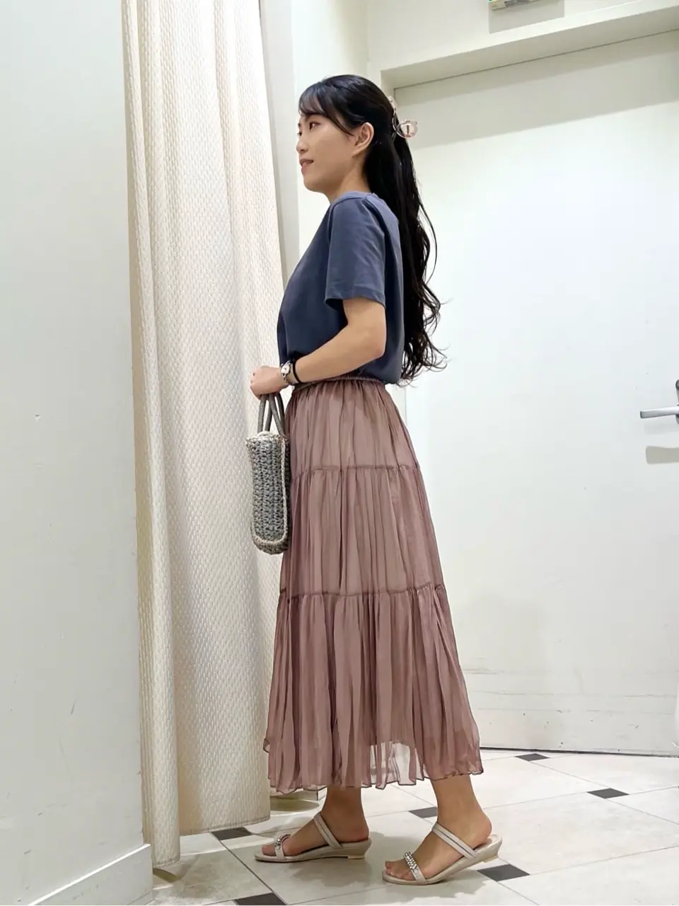 ANY SIS スタッフ コーディネート画像