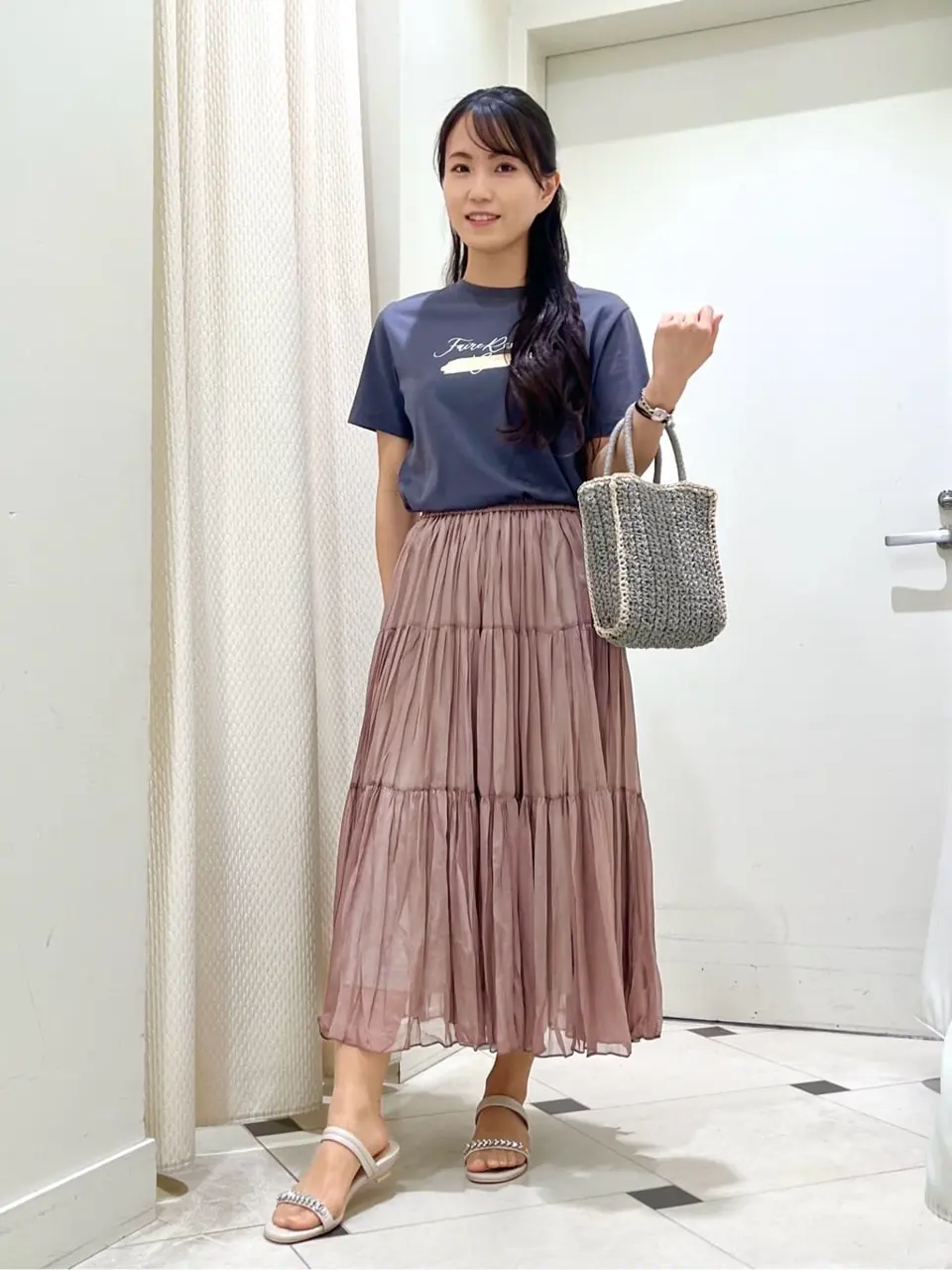 ANY SIS スタッフ コーディネート画像