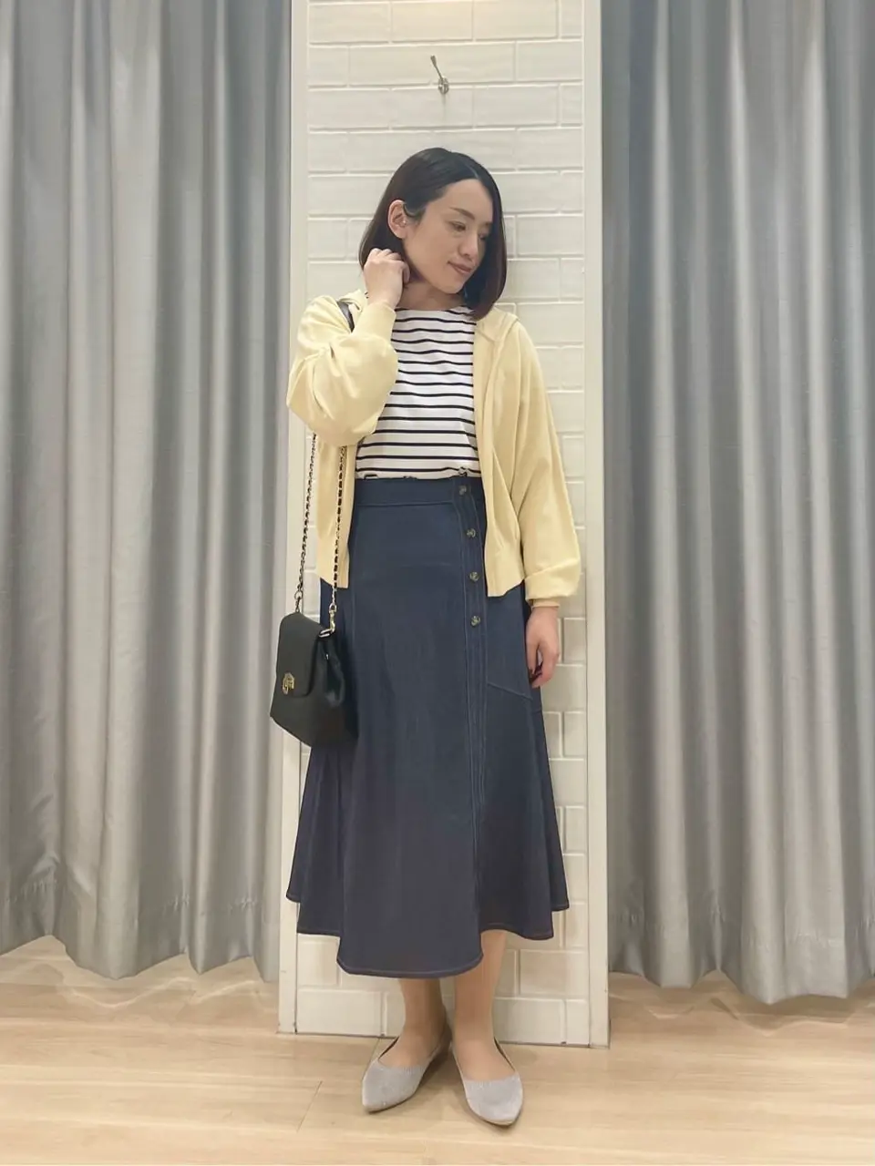 ANY SIS 丸岡 コーディネート画像