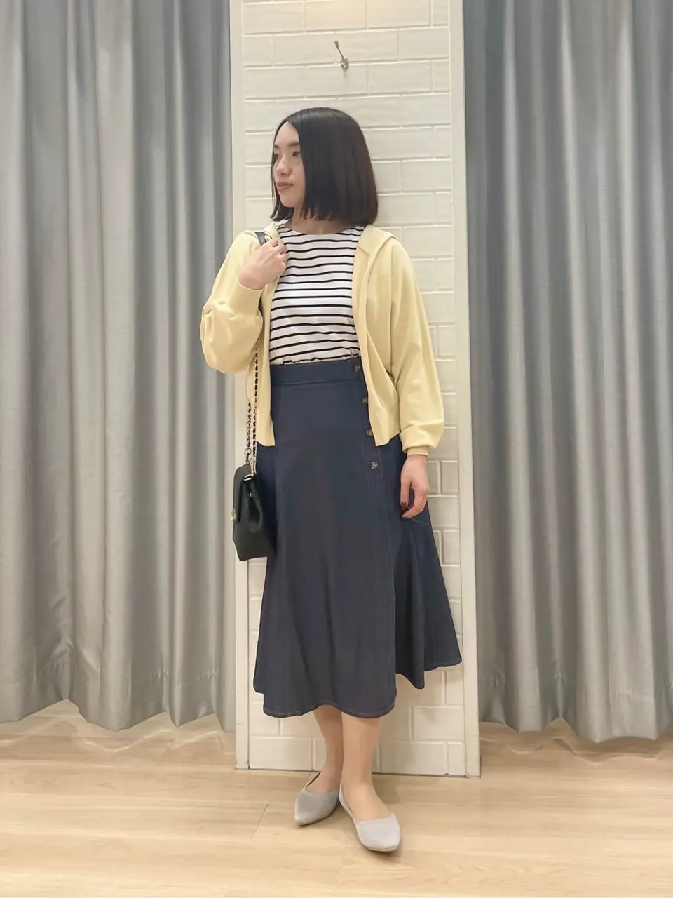 ANY SIS 丸岡 コーディネート画像