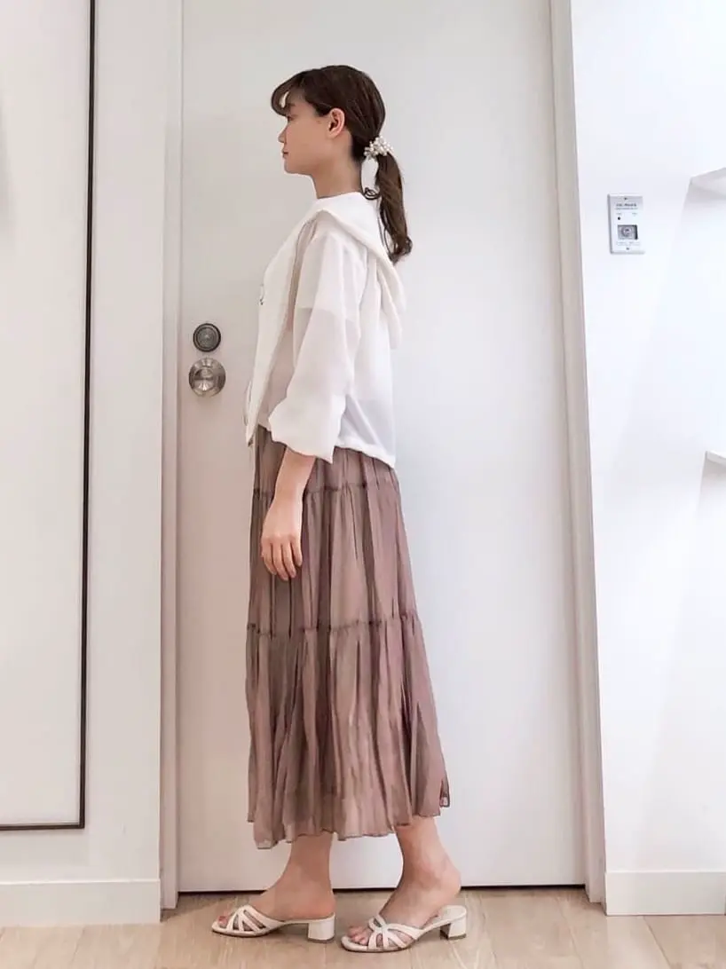 ANY SIS スタッフ コーディネート画像