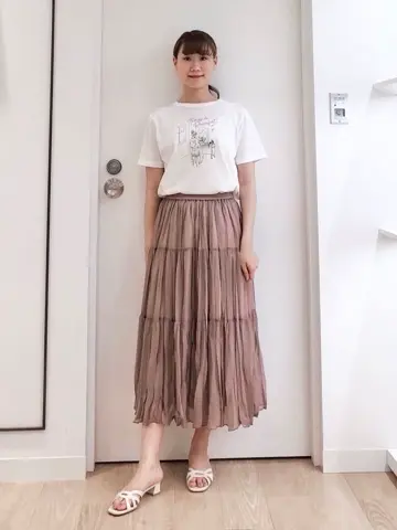 ANY SIS スタッフ コーディネート画像