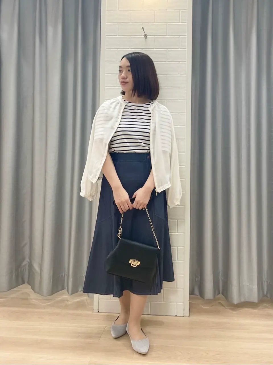 ANY SIS 丸岡 コーディネート画像