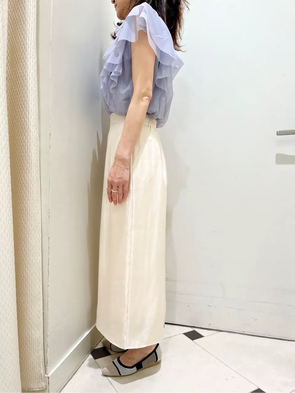 ANY SIS スタッフ コーディネート画像