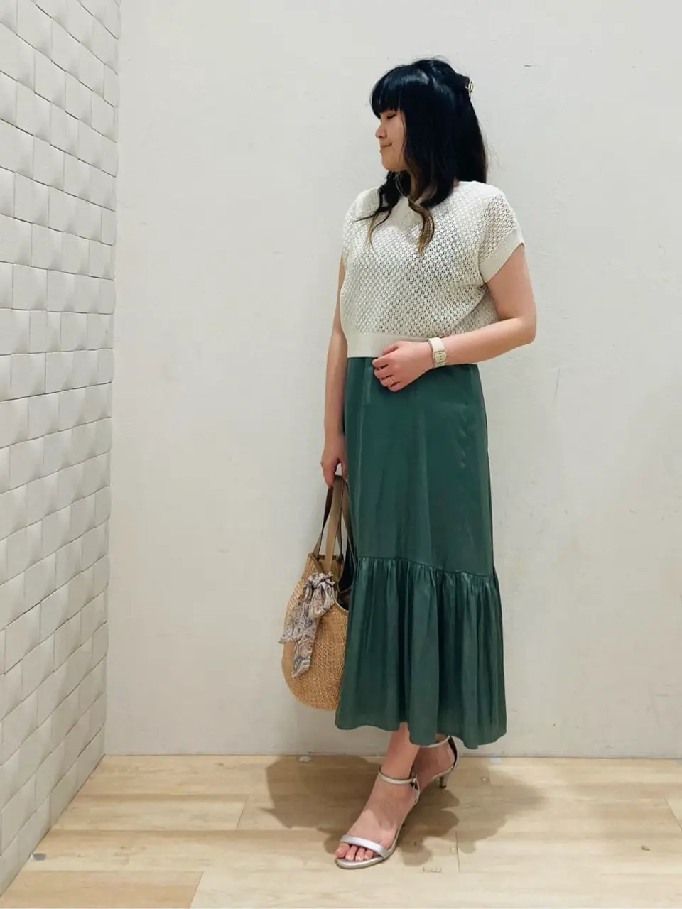 ANY SIS 川根　彩 コーディネート画像