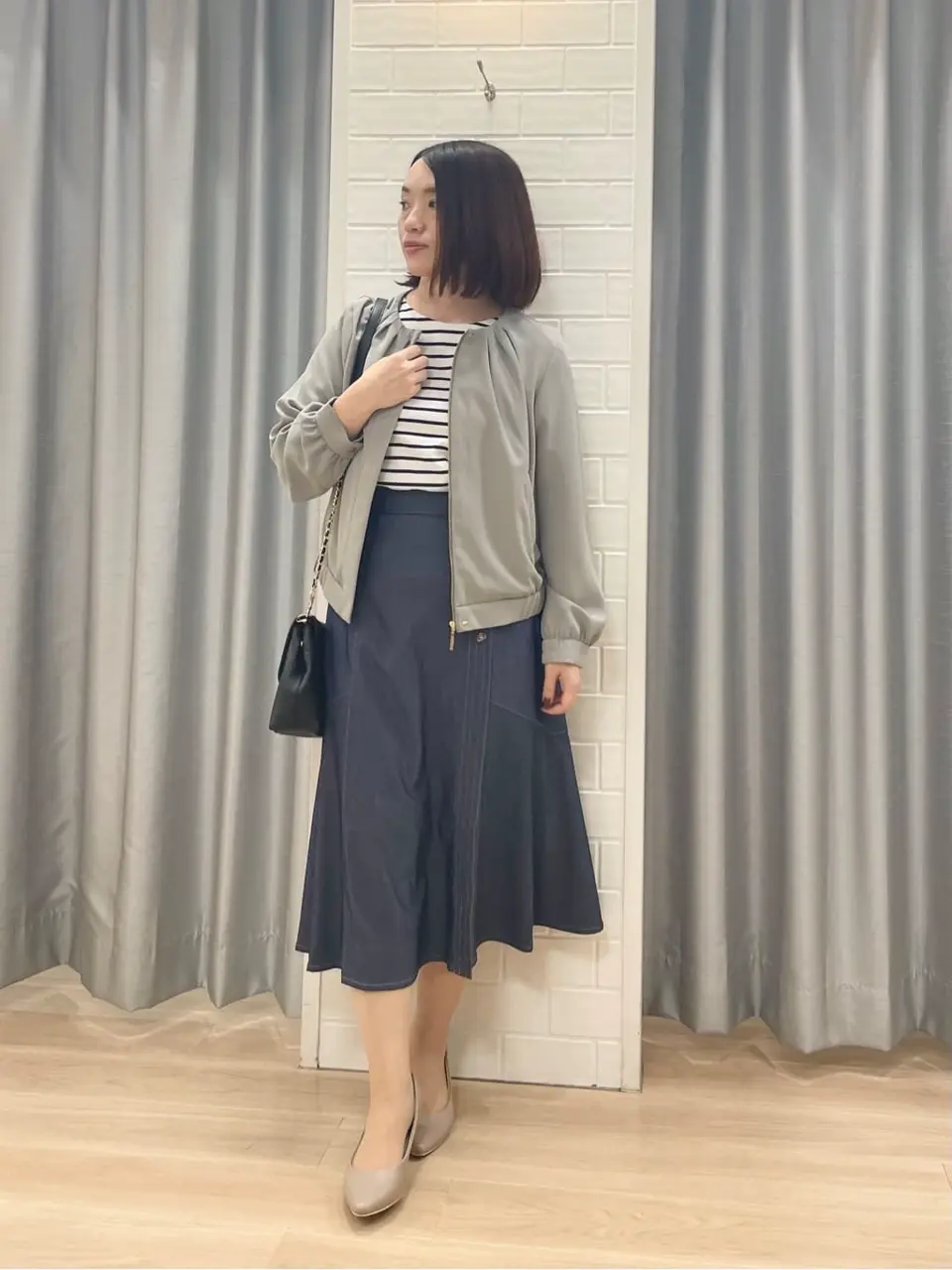 ANY SIS 丸岡 コーディネート画像