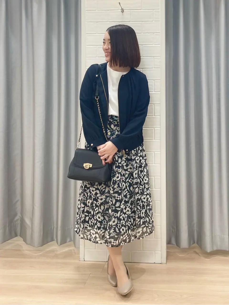 ANY SIS 丸岡 コーディネート画像