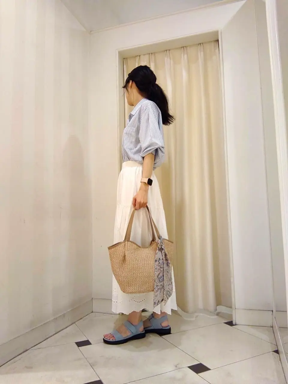 ANY SIS スタッフ コーディネート画像