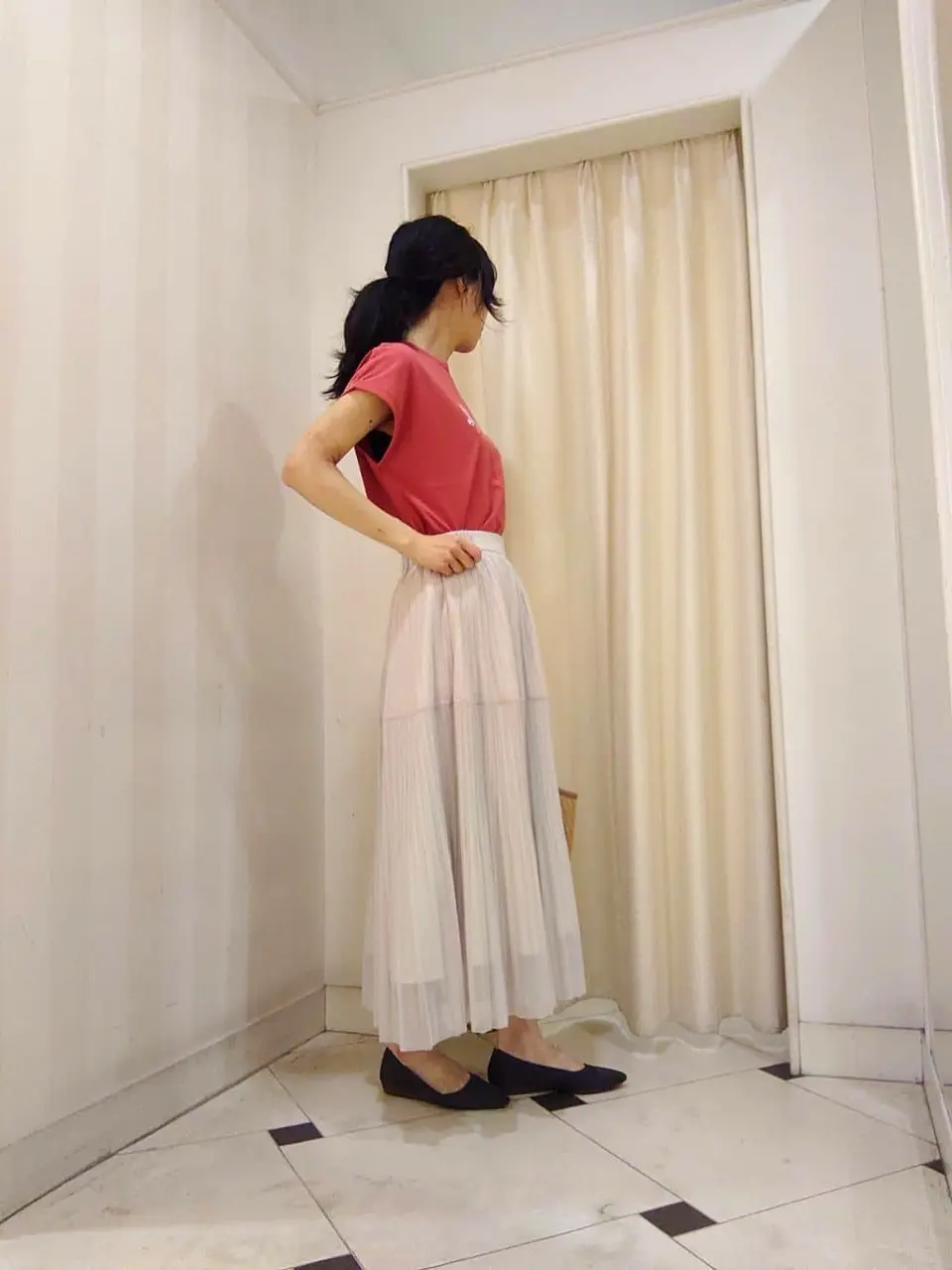 ANY SIS スタッフ コーディネート画像