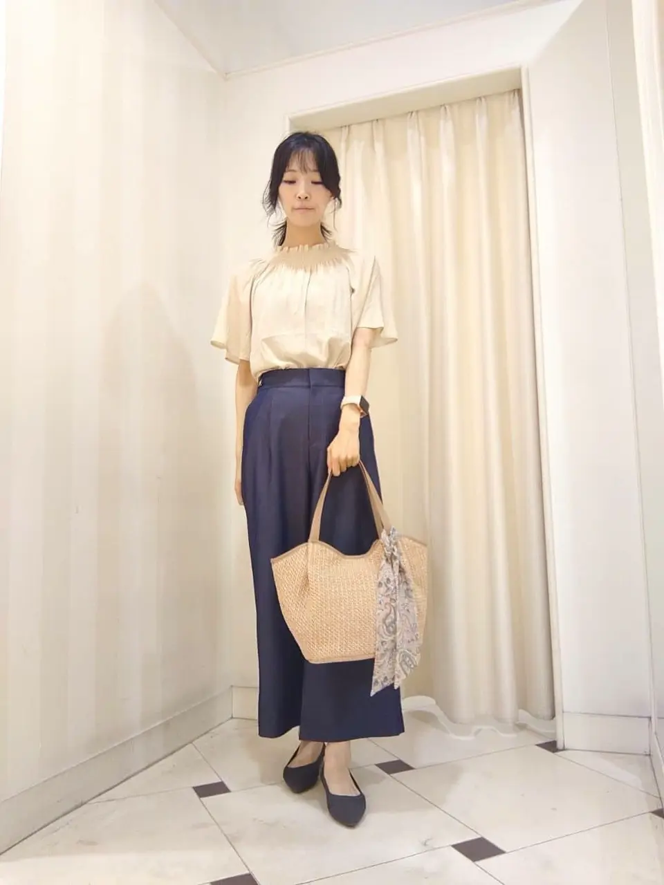 ANY SIS スタッフ コーディネート画像