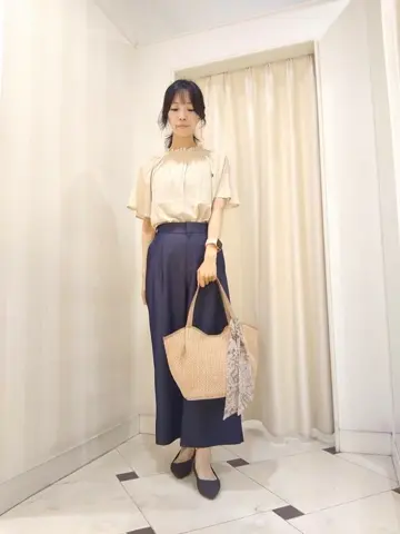 ANY SIS スタッフ コーディネート画像