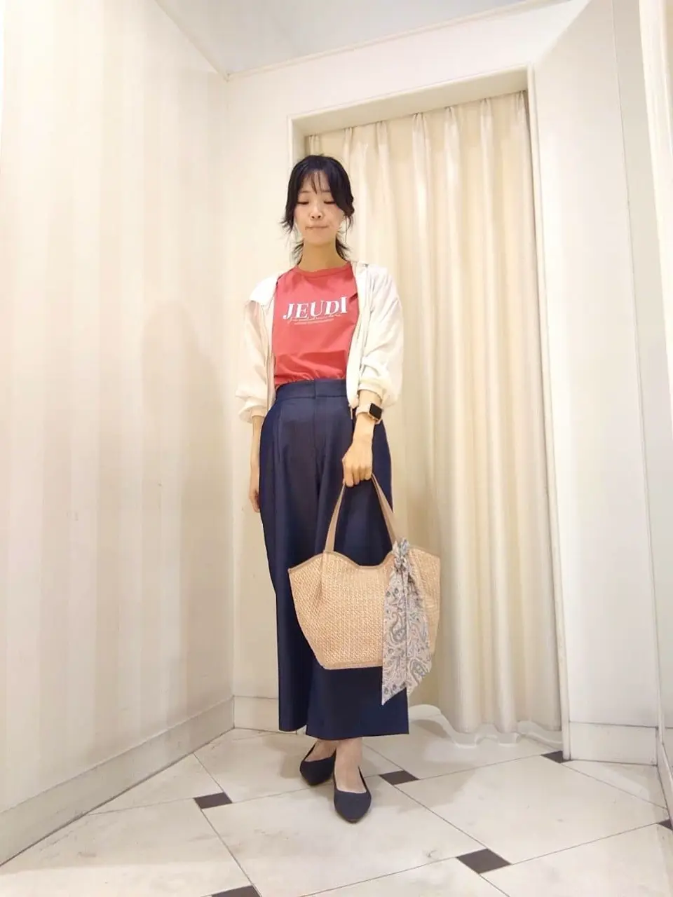 ANY SIS スタッフ コーディネート画像