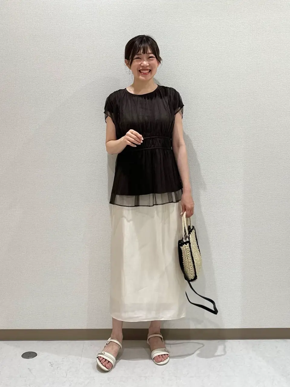 ANY SIS みぃ コーディネート画像