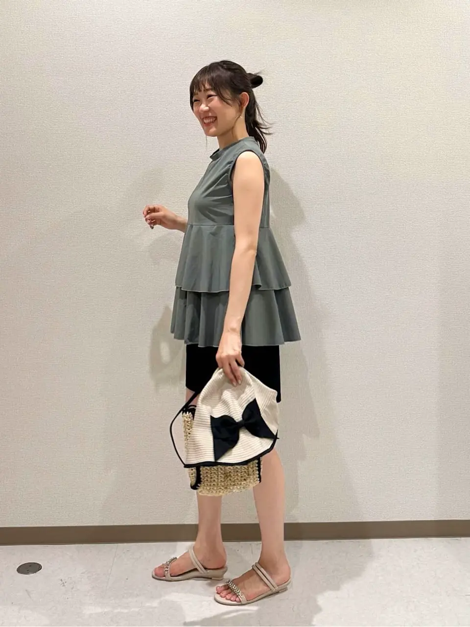 ANY SIS みぃ コーディネート画像