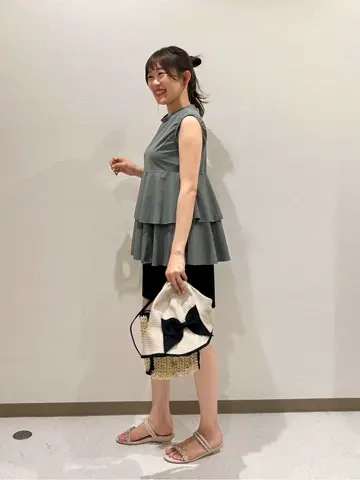 ANY SIS みぃ コーディネート画像