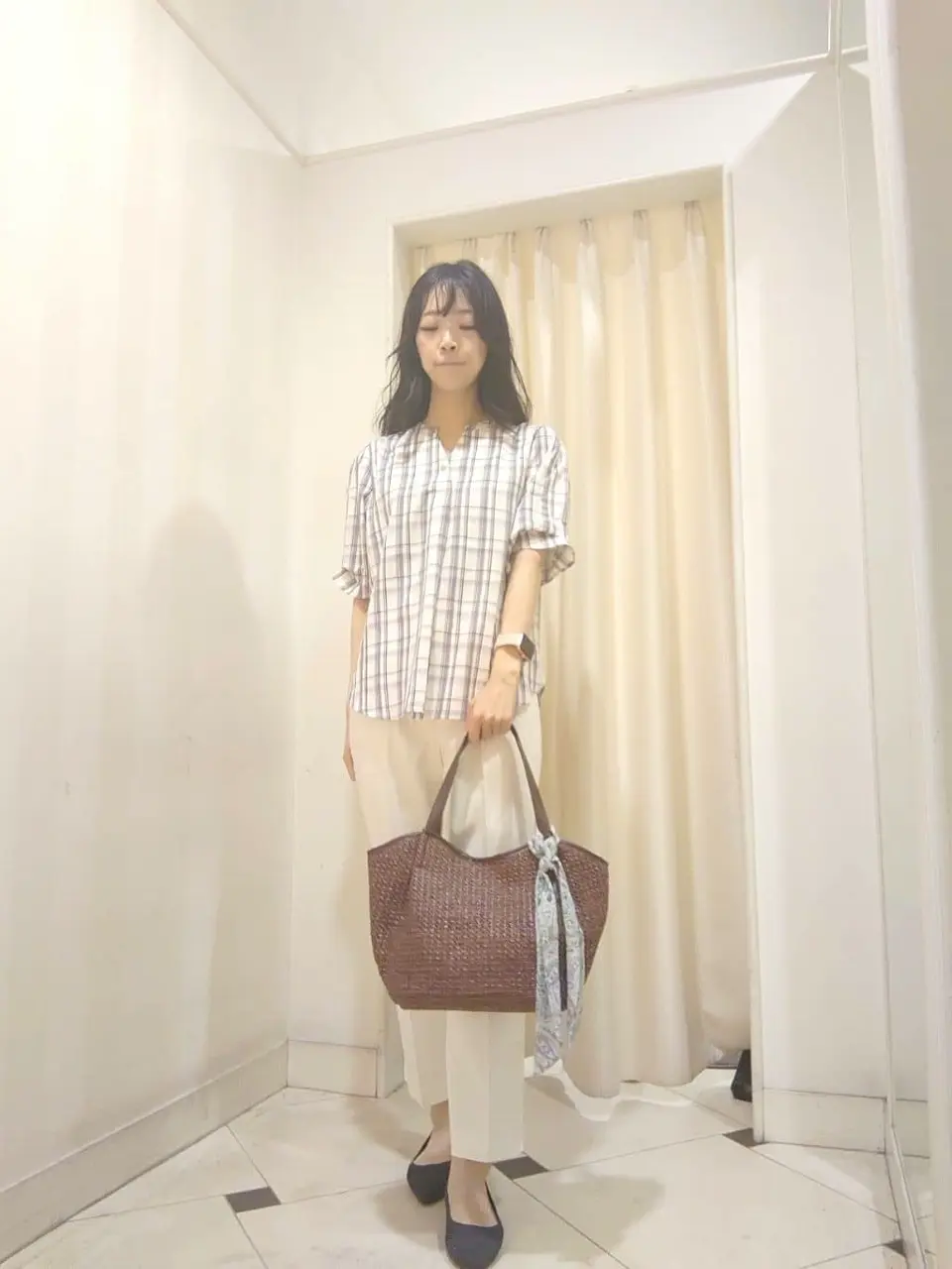 ANY SIS スタッフ コーディネート画像