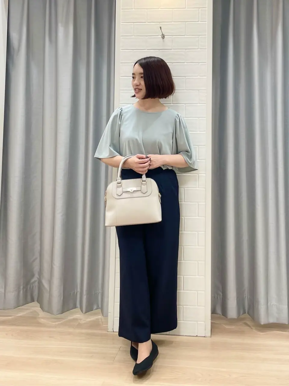 ANY SIS 丸岡 コーディネート画像