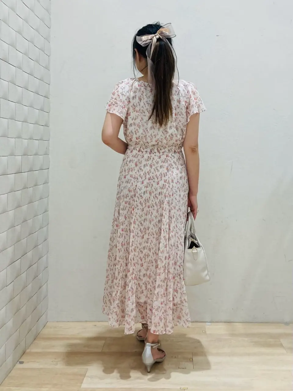 ANY SIS 川根　彩 コーディネート画像