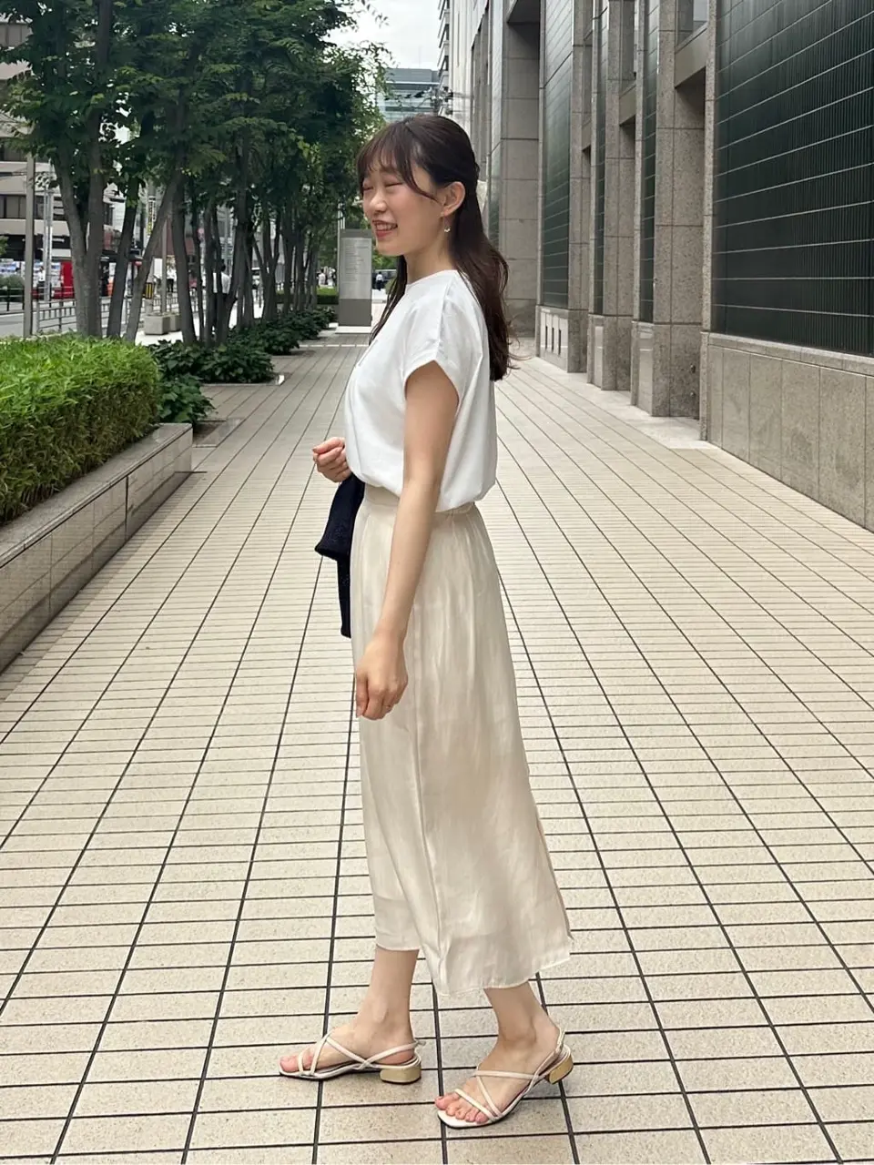 ANY SIS みぃ コーディネート画像