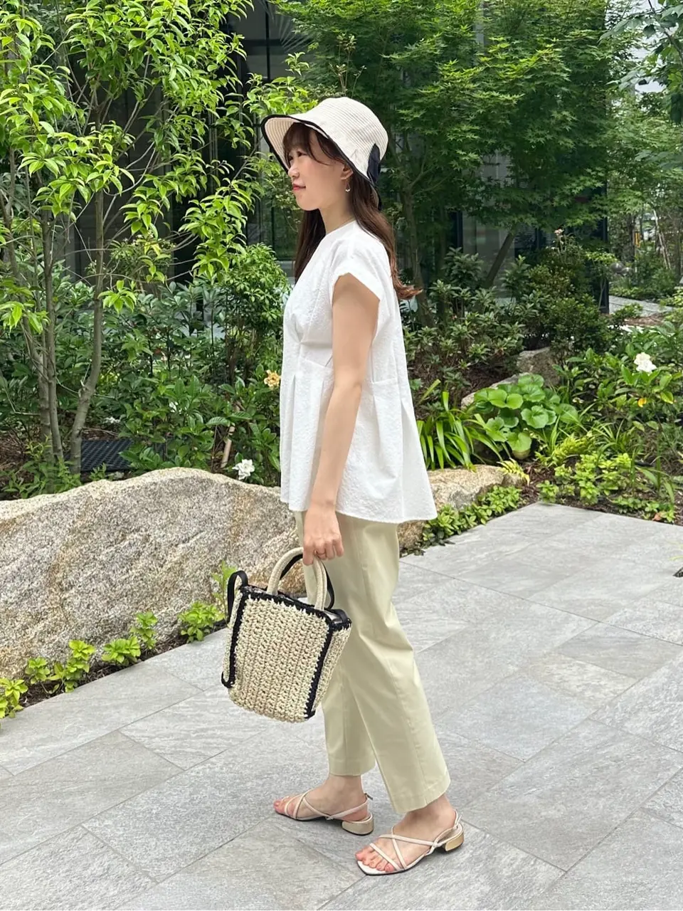 ANY SIS みぃ コーディネート画像