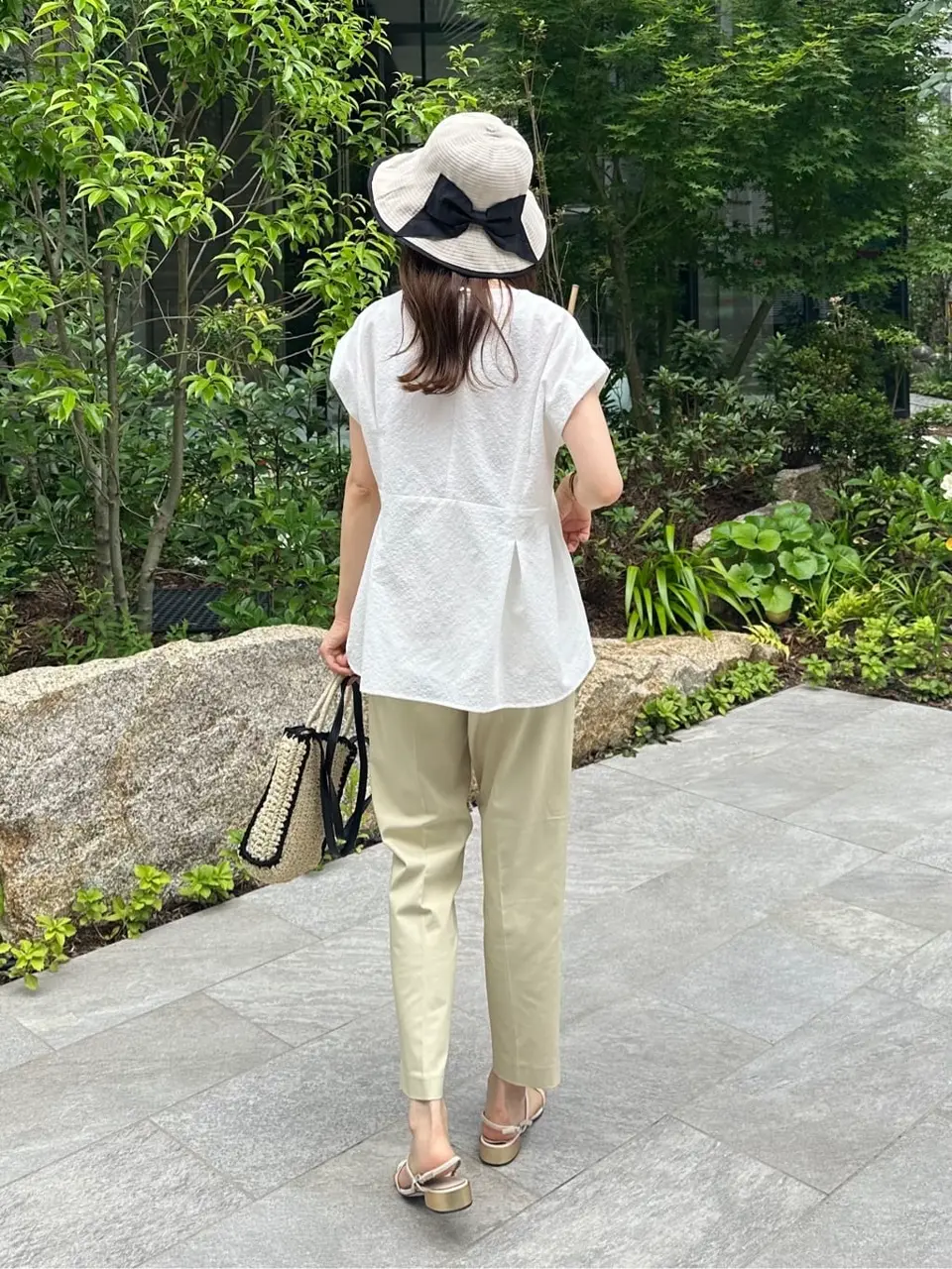 ANY SIS みぃ コーディネート画像