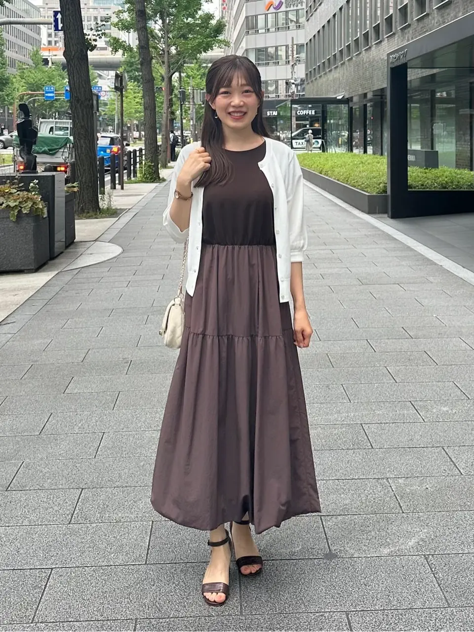 ANY SIS みぃ コーディネート画像