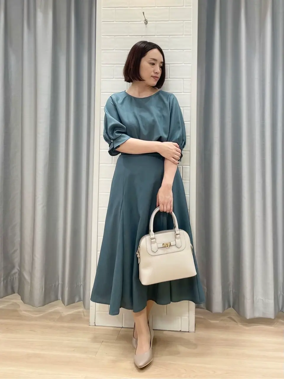 ANY SIS 丸岡 コーディネート画像