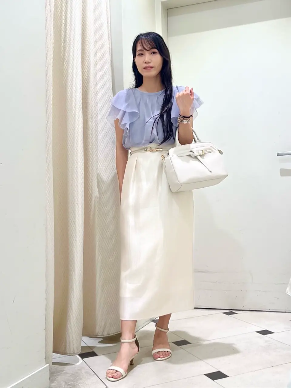 ANY SIS スタッフ コーディネート画像