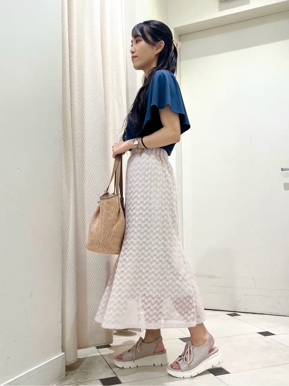 ANY SIS スタッフ コーディネート画像