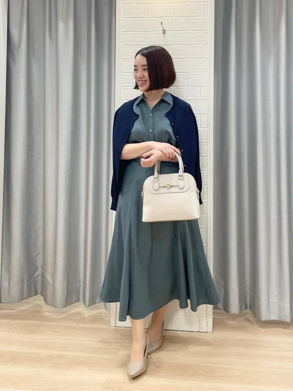 ANY SIS 丸岡 コーディネート画像