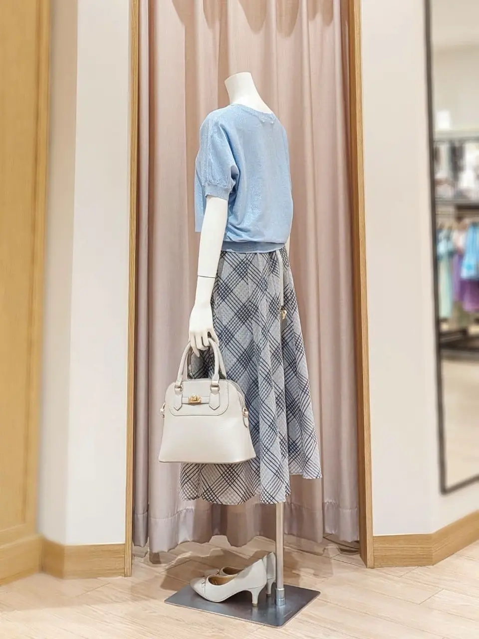 ANY SIS 岩田 コーディネート画像