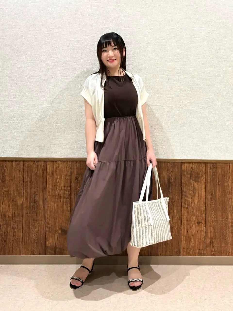 ANY SIS スタッフ コーディネート画像