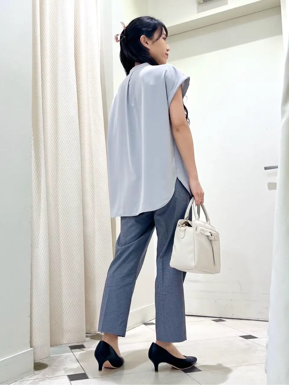 ANY SIS スタッフ コーディネート画像