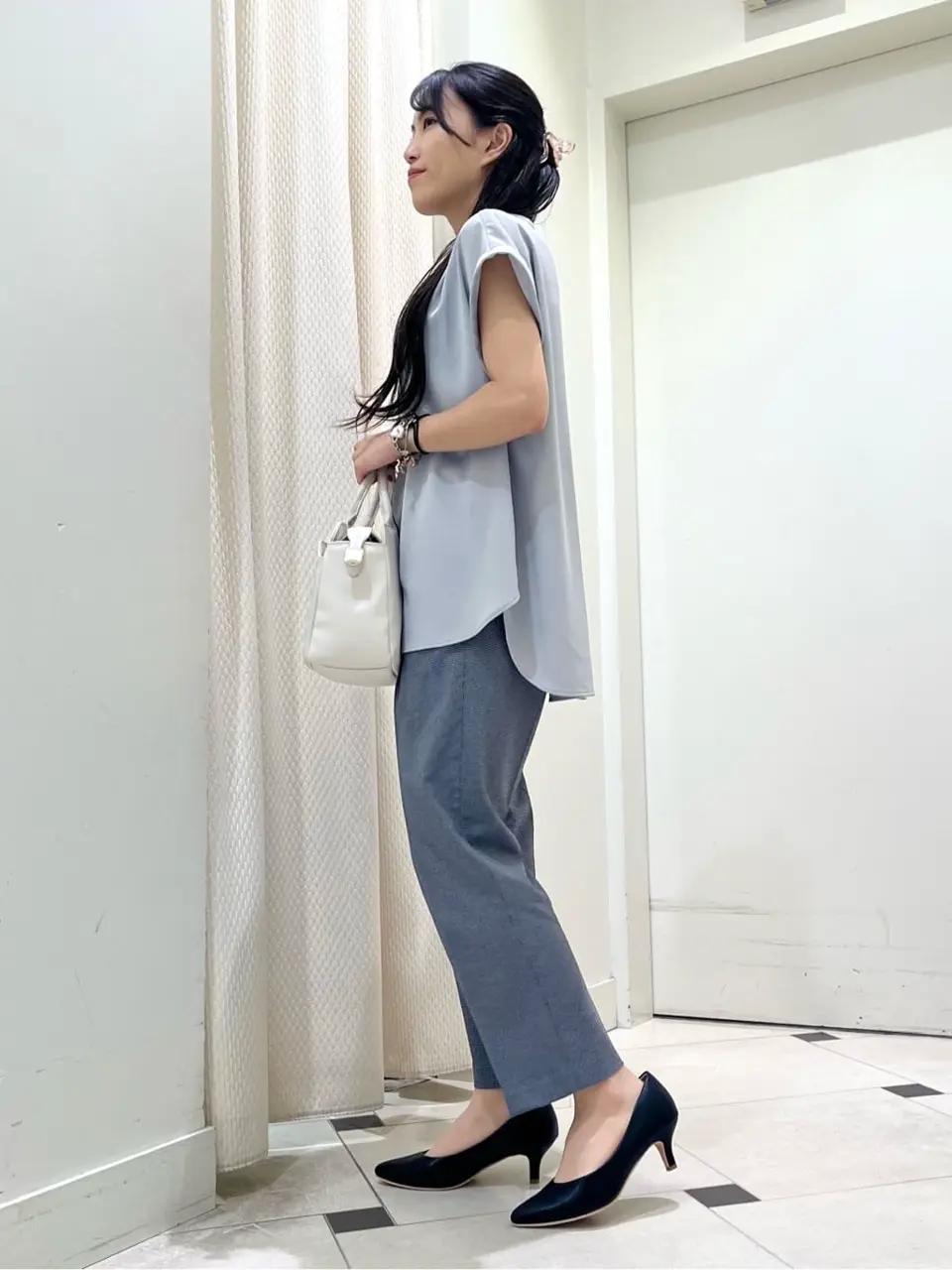 ANY SIS スタッフ コーディネート画像