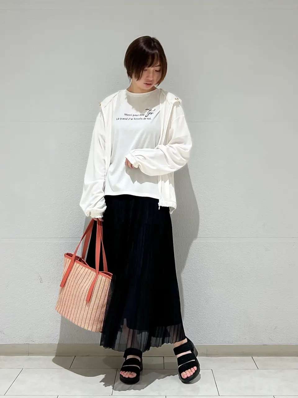 ANY SIS 村上 コーディネート画像