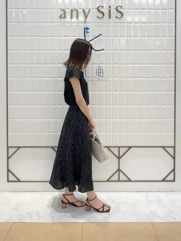 ANY SIS 上田 コーディネート画像