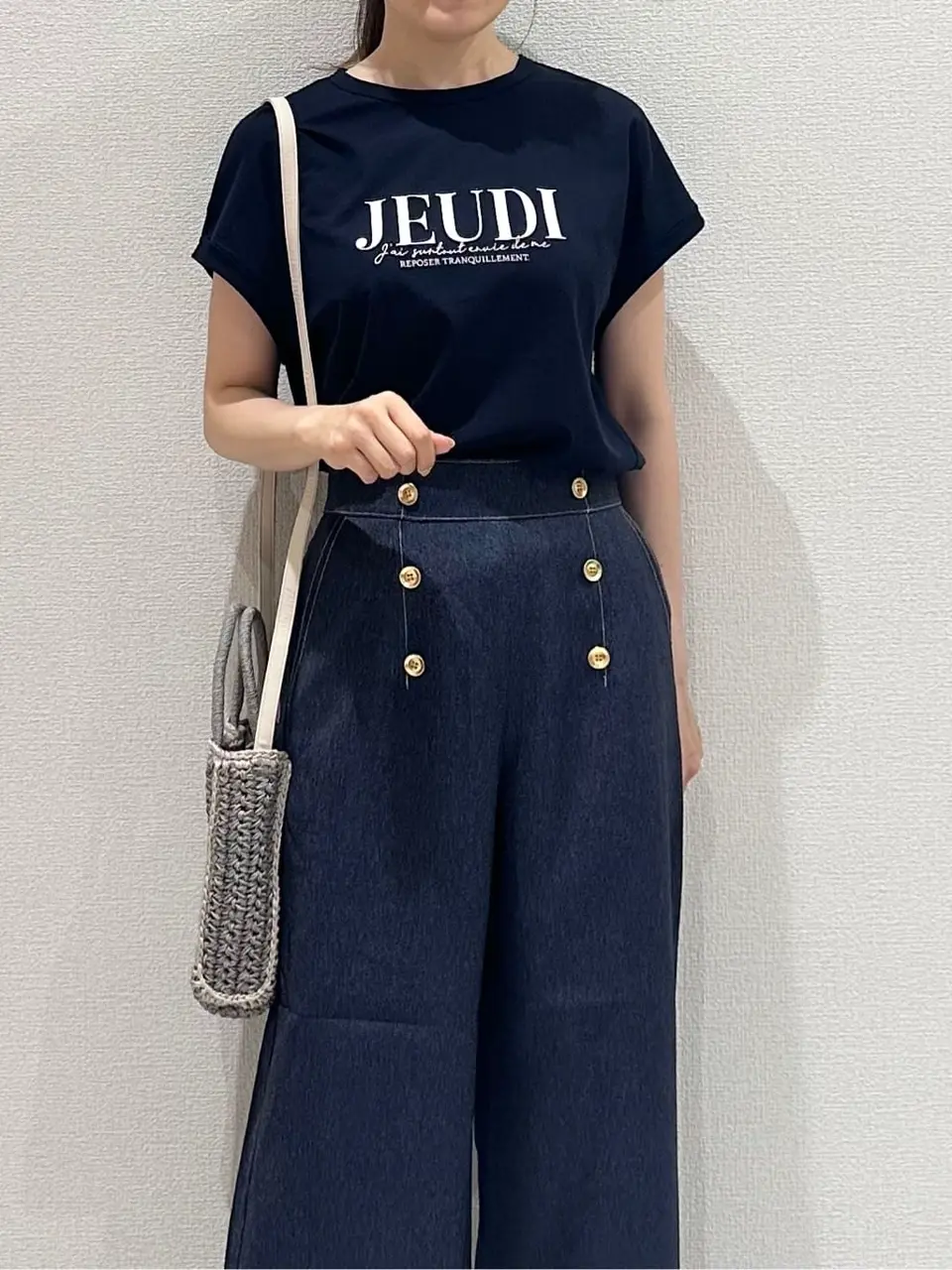 ANY SIS みぃ コーディネート画像