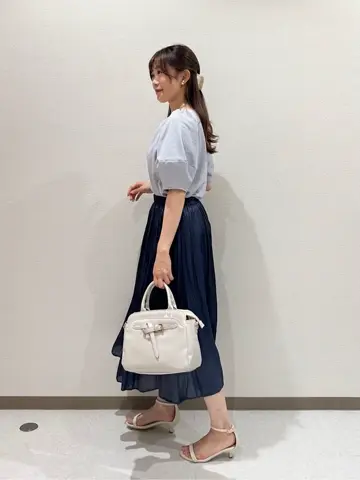 ANY SIS みぃ コーディネート画像