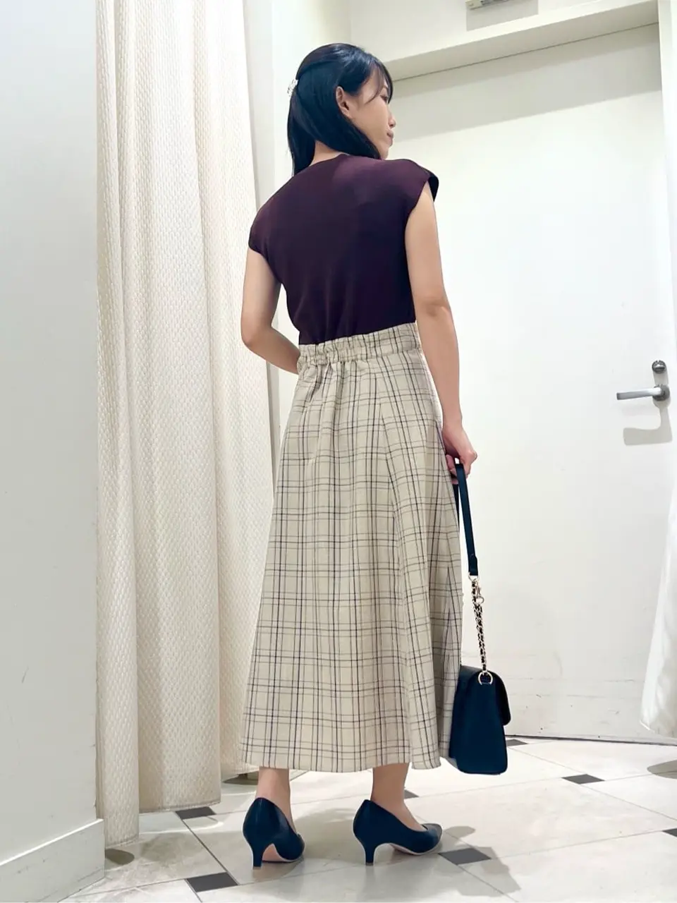 ANY SIS スタッフ コーディネート画像