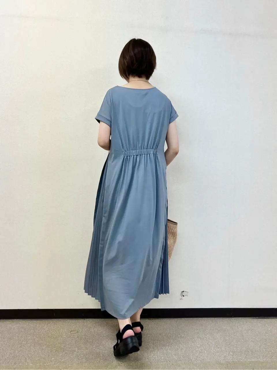 ANY SIS 村上 コーディネート画像